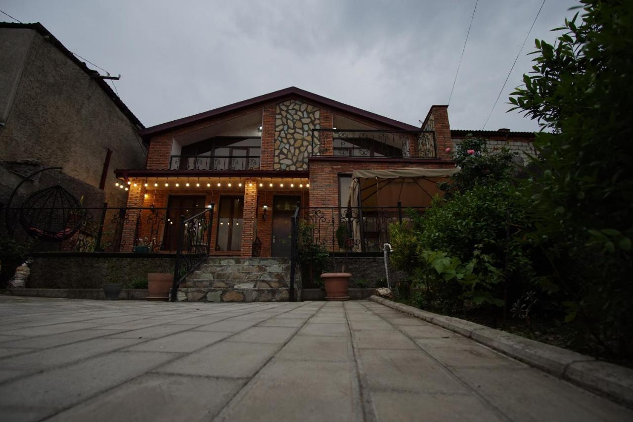 Lile Otel Telavi Dış mekan fotoğraf